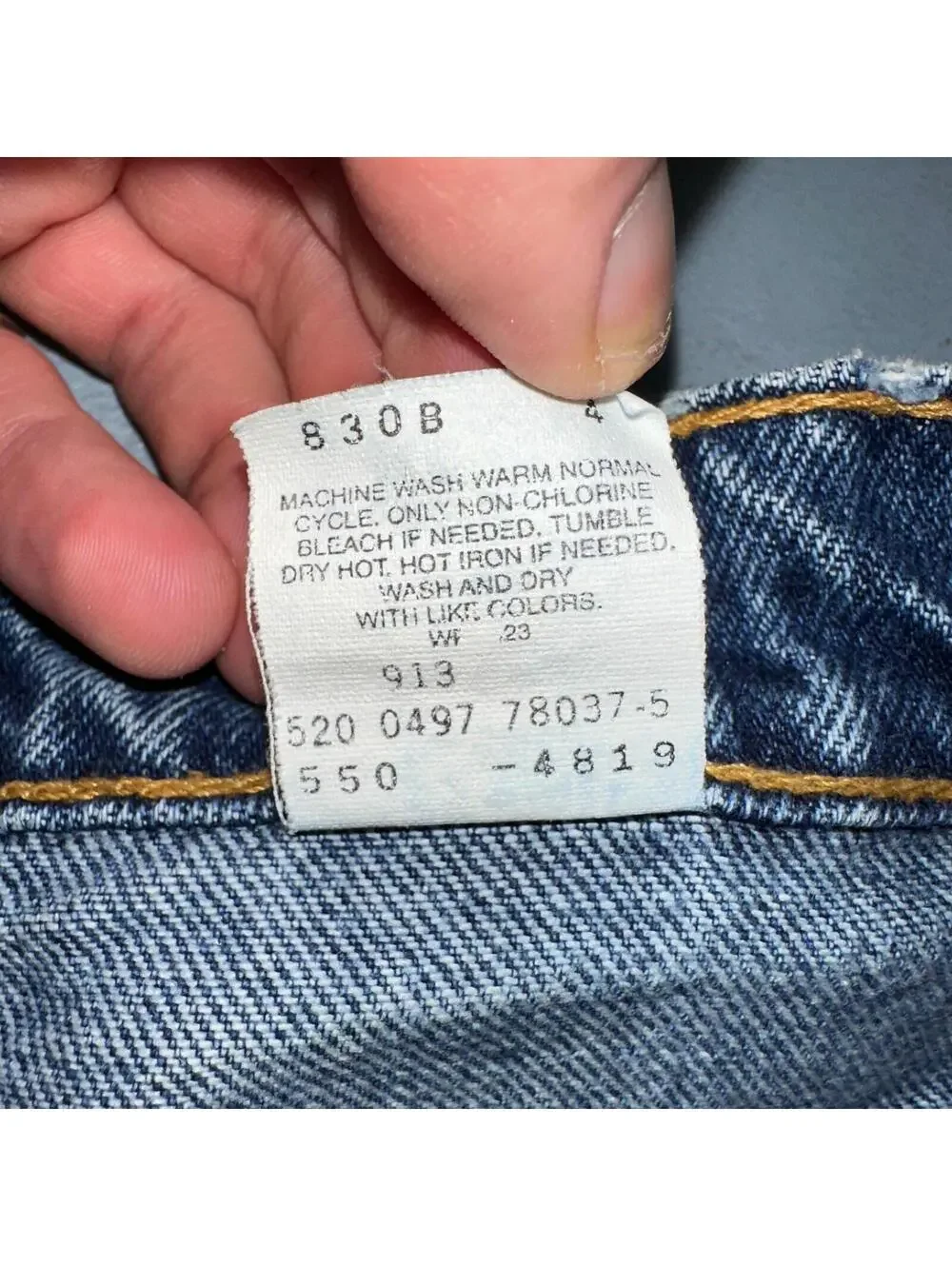 Levis 550 Vintage 90s USA Red Tab Relaxed USA Blue Med Wash Jeans 32x32 Ac 31x30